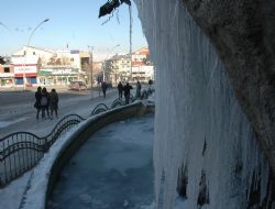 Termometre eksi 25'i gördü